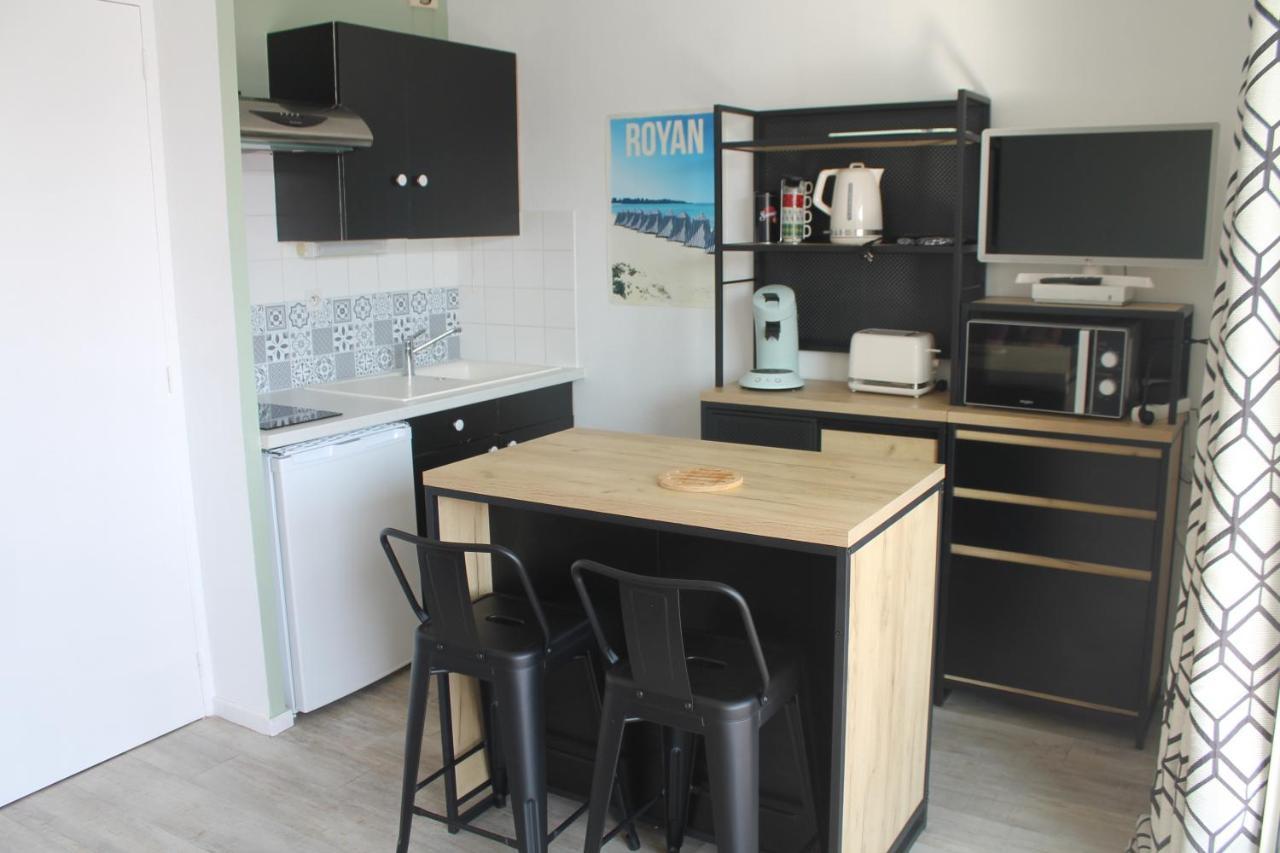 Апартаменты Studio Avec Parking Proche Plage Et Centre Руайян Экстерьер фото